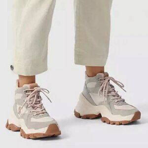 Coach Platform Sneakers Hiker Boot Style Size 9B Model G4317